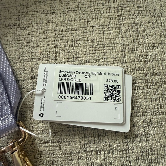 Everywhere Crossbody Bag 2L (Lavender Frost/Gold) - Picture 3 of 3